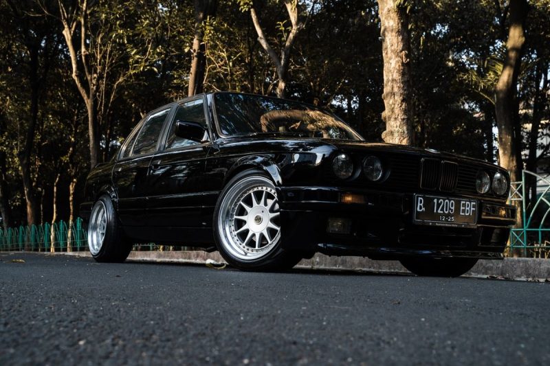 E30 BMW: Dari Lawas Jadi Buas, Kisah Ikon Yang Di Buru