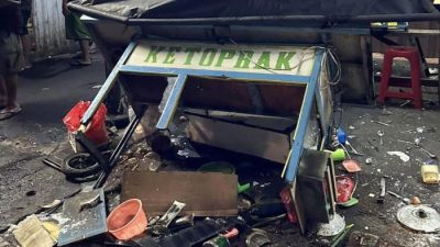 Pedagang Ketoprak Depok Dianiaya Pembeli Yang Mengamuk