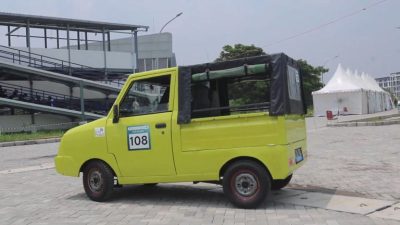 Mahasiswa UNDIP Borong Juara PLN ICE Dengan Mobil Listrik