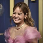 Lisa BLACKPINK Bungkam Haters, Jadi Presenter Golden Globes