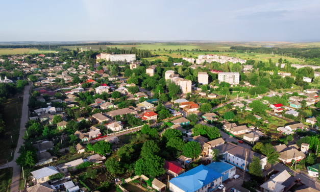 Sehat Di Desa, Nyaman Di Kota: Mana Yang Menang?