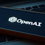 Bocoran Gadget AI OpenAI & Jony Ive: Rilis Sebentar Lagi!