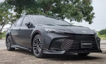 Makin Galak! Transformasi Camry Pakai Bodykit Agresif