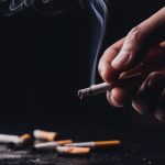 Kecil Tapi Merusak, Ini 3 Bahaya Tersembunyi Puntung Rokok