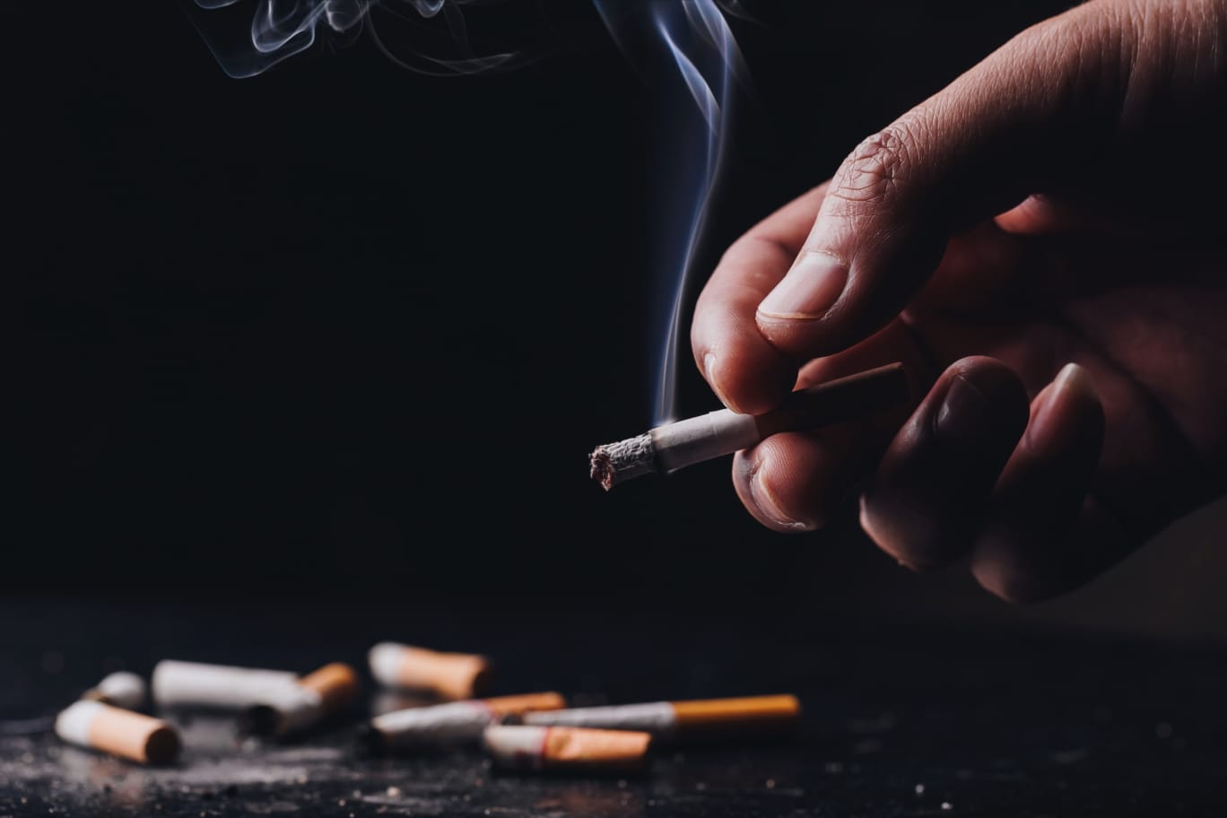 Kecil Tapi Merusak, Ini 3 Bahaya Tersembunyi Puntung Rokok